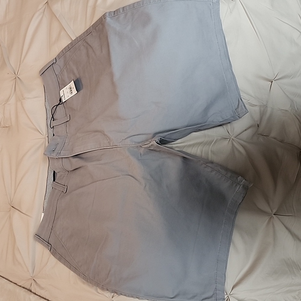 NWT MENS KHAKI SHORTS